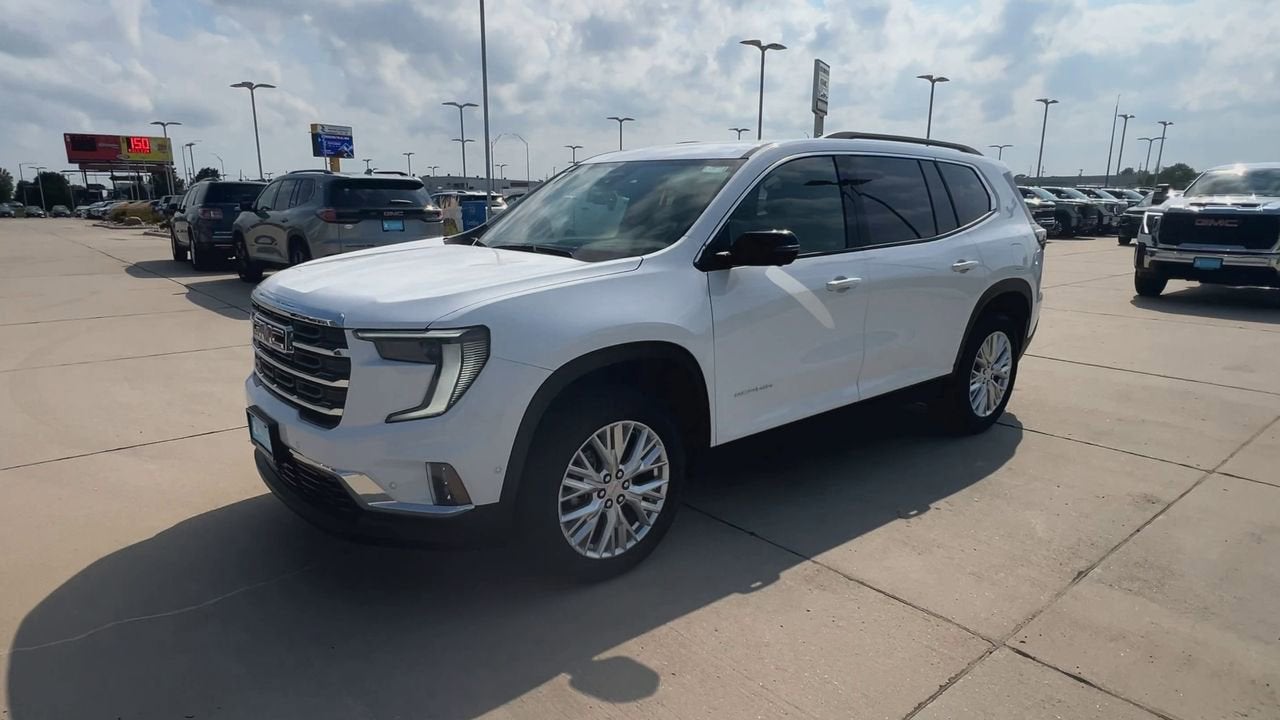 2025 GMC Acadia Elevation