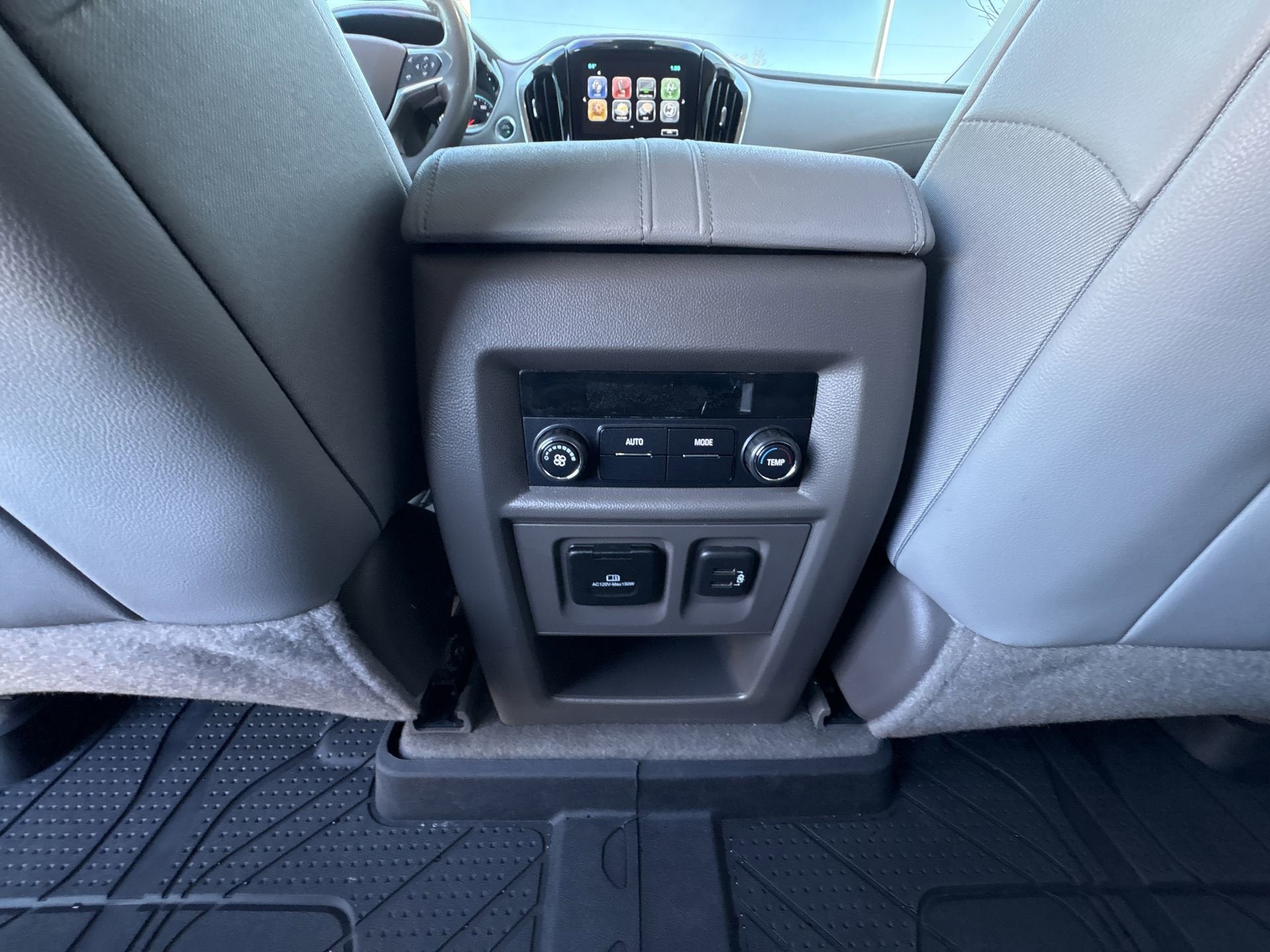 2018 Chevrolet Traverse LT Leather