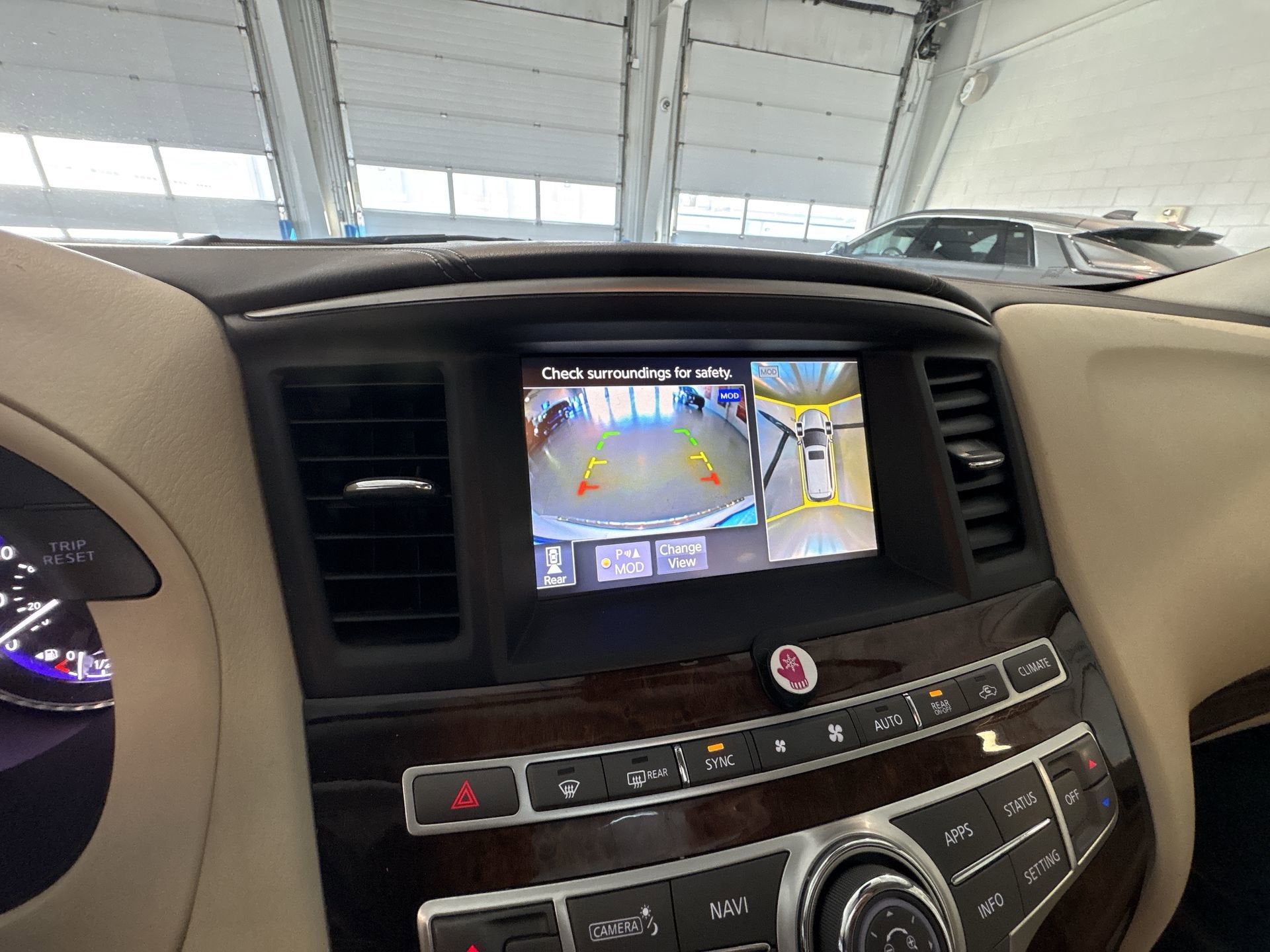 2019 INFINITI QX60 LUXE