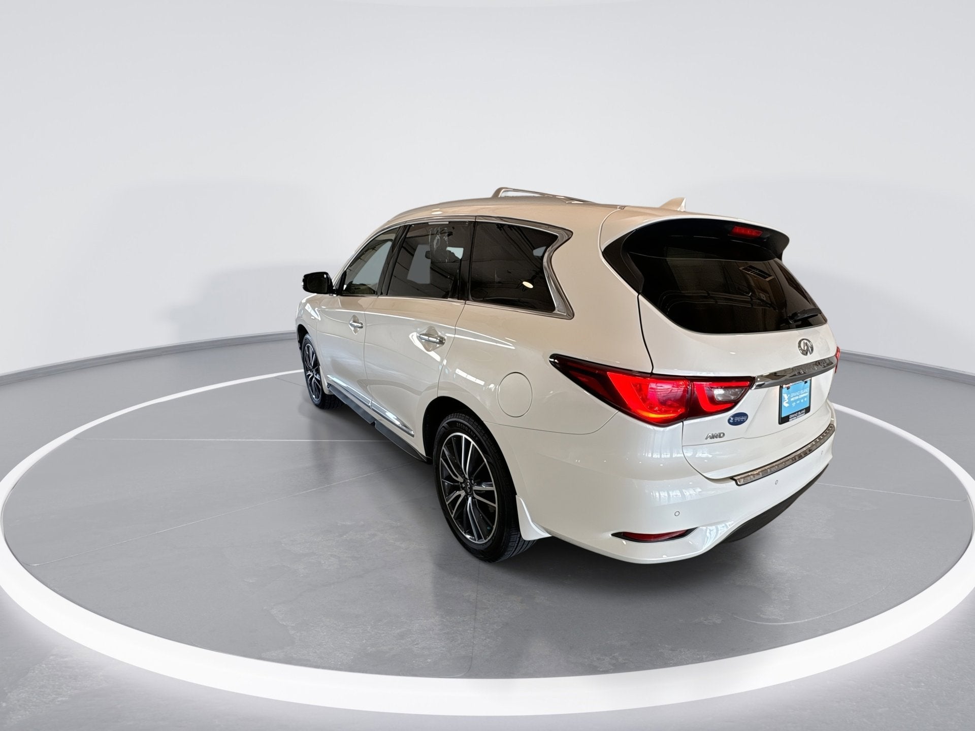 2019 INFINITI QX60 LUXE